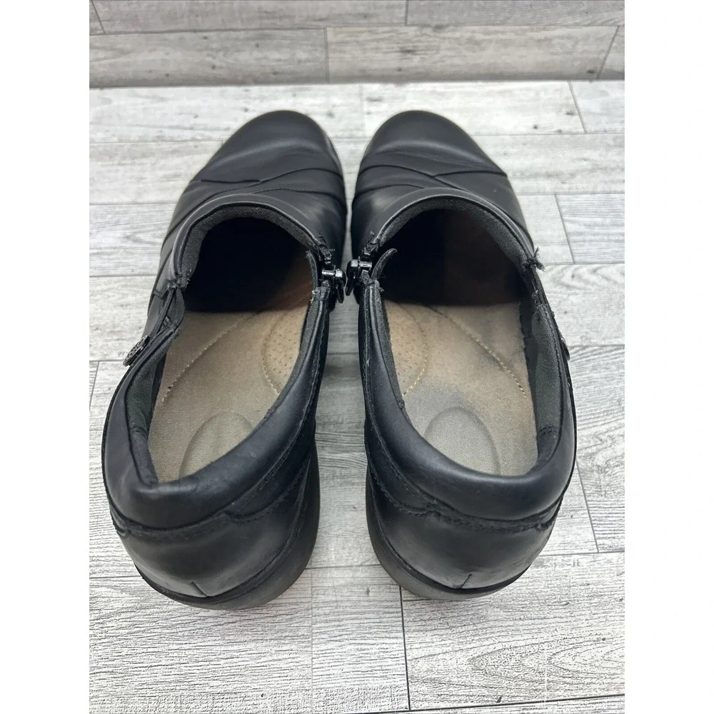 Clarks Collection Ultimate Comfort‎ Black Leather Wedge Heel W/Zipper Sz 9.5M
